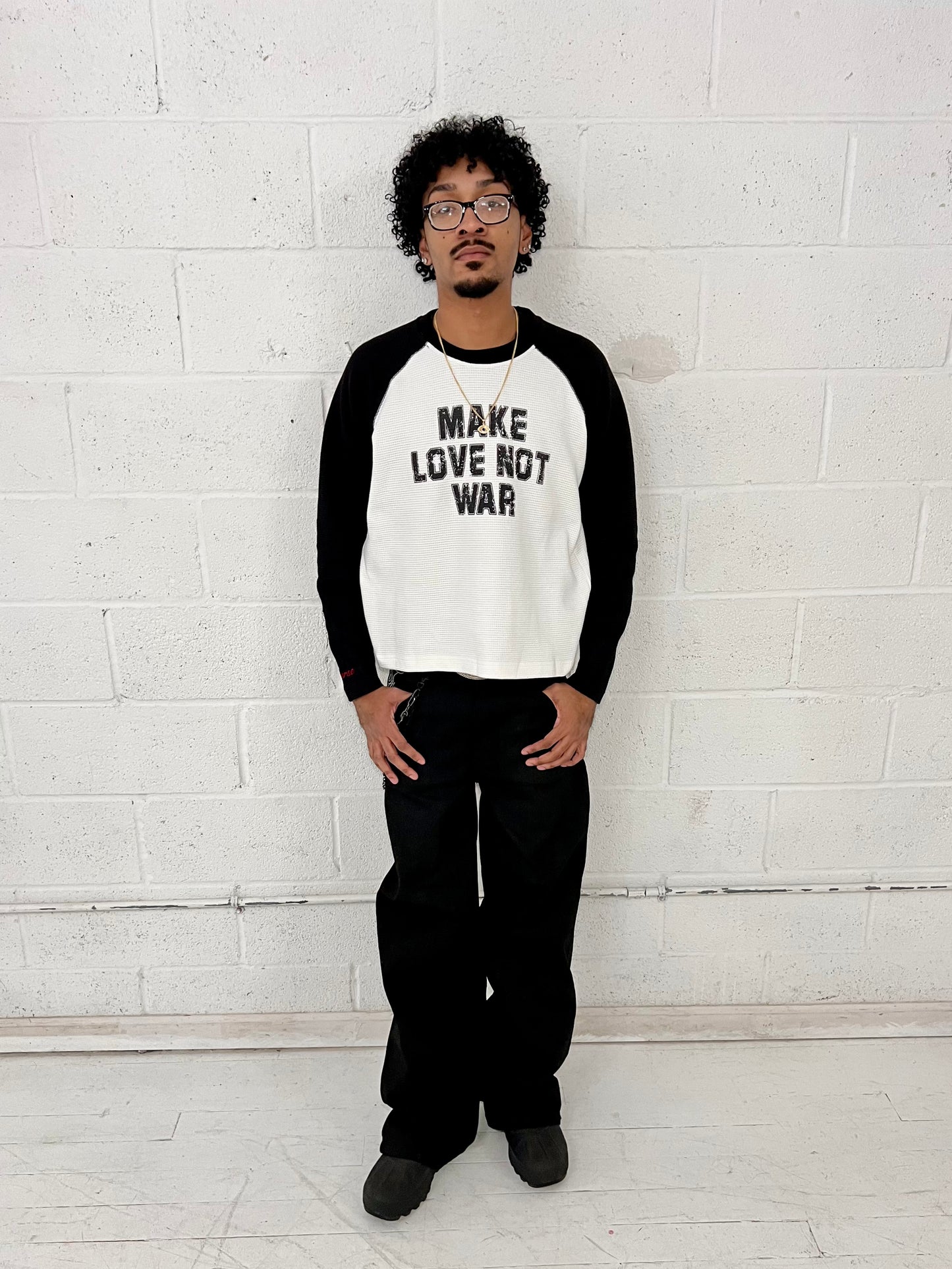 MAKE LOVE NOT WAR THERMAL